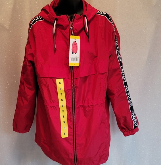 🌟HOST PICK🌟 Tommy Hilfiger Red Logo Raincoat - Picture 8 of 16